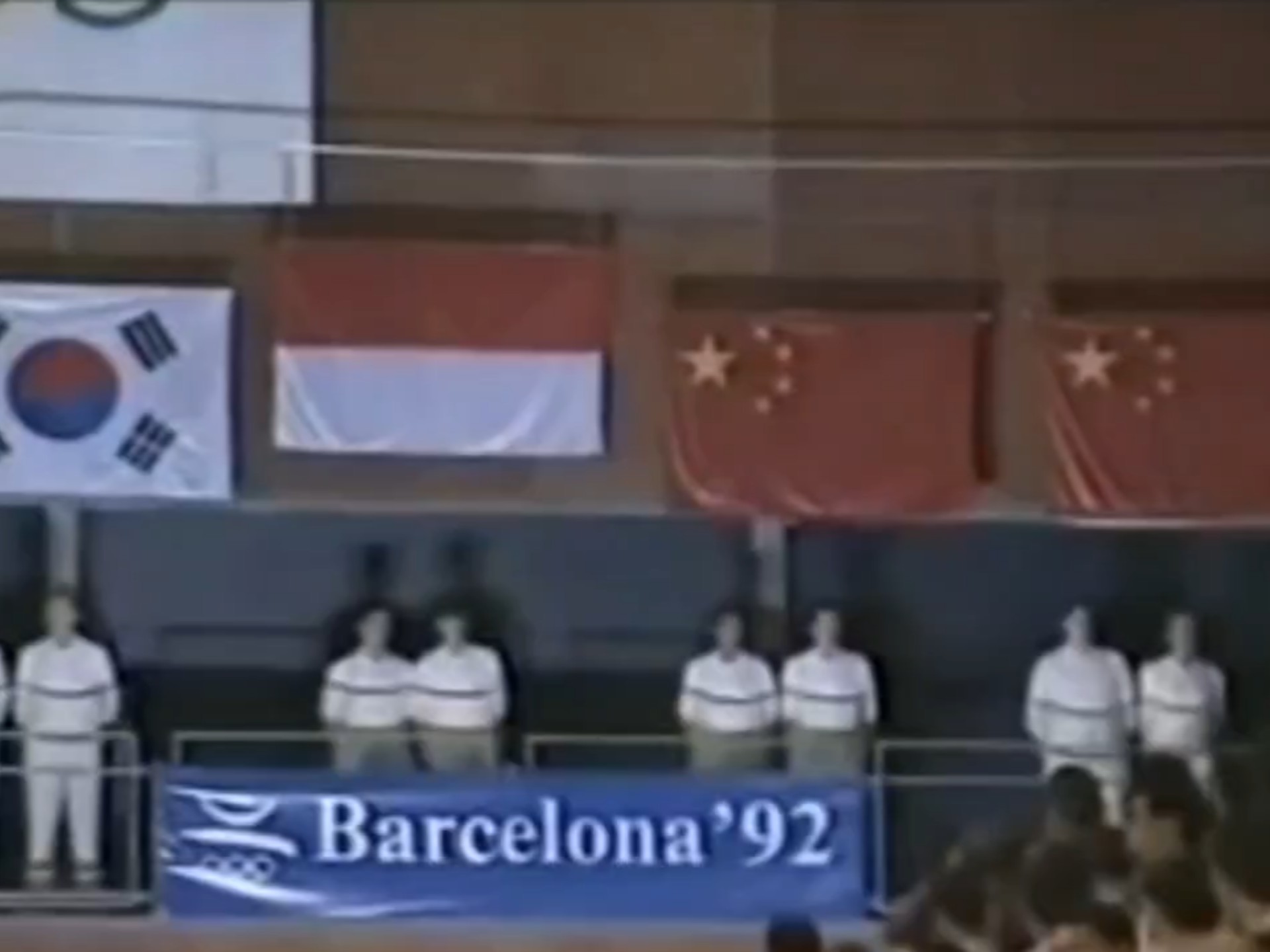 包含西亚卡姆在巴塞罗那比赛中晋级下一阶段，比赛规则变更引发热议！上演精彩一战的词条