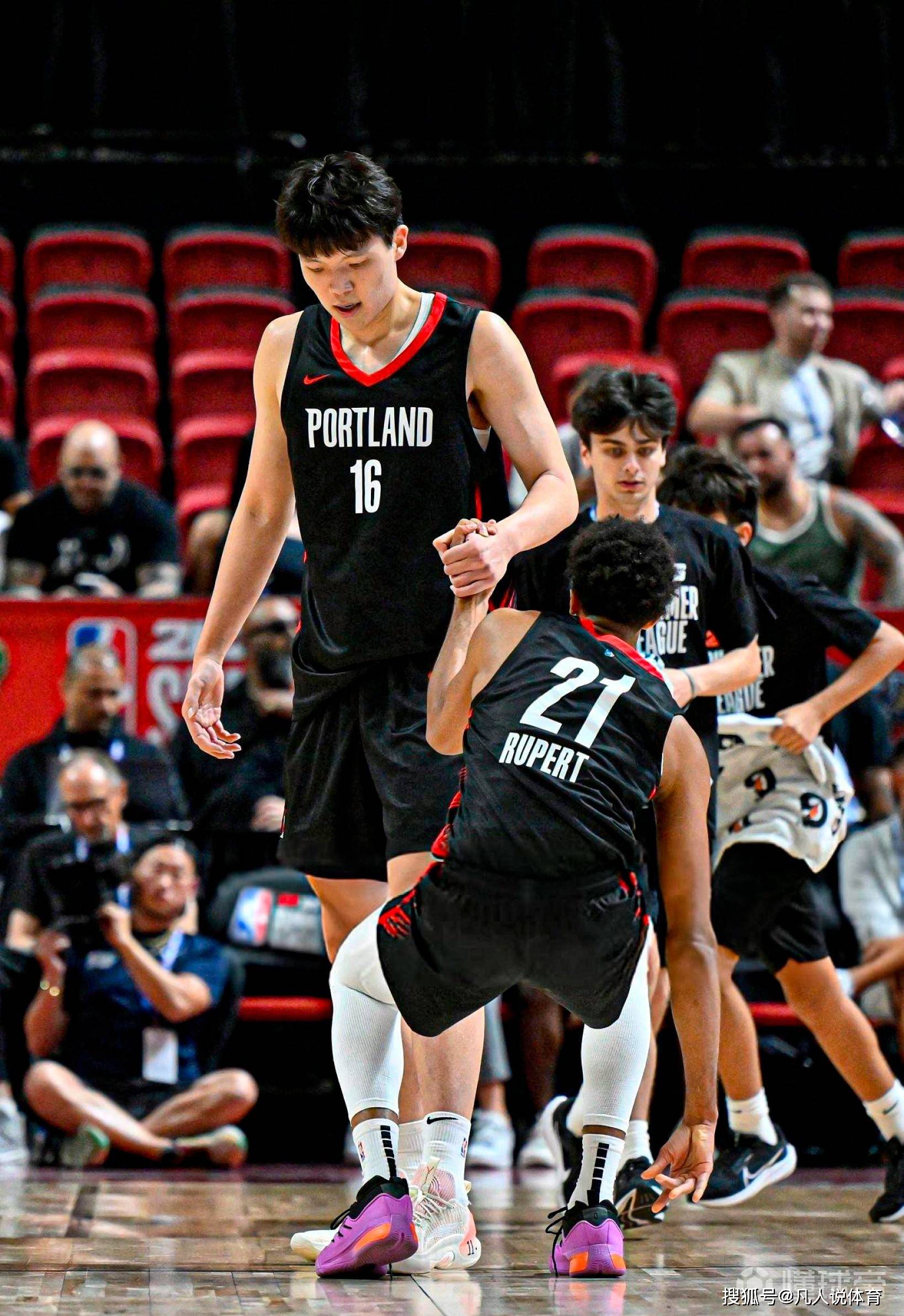 关于赛前体能课后,波特兰开拓者状态回暖备战CBA季后赛,信心回归,球探报告显示潜力的信息 关于赛前体能课后,波特兰开拓者状态回暖备战CBA季后赛,信心回归,球探报告显示潜力的信息