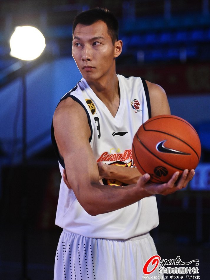 网页版登录入口-广东宏远发布备战花絮，集结日止住颓势，欧联任务艰巨，阵容厚度经受考验(广东宏远老板陈海涛简历)